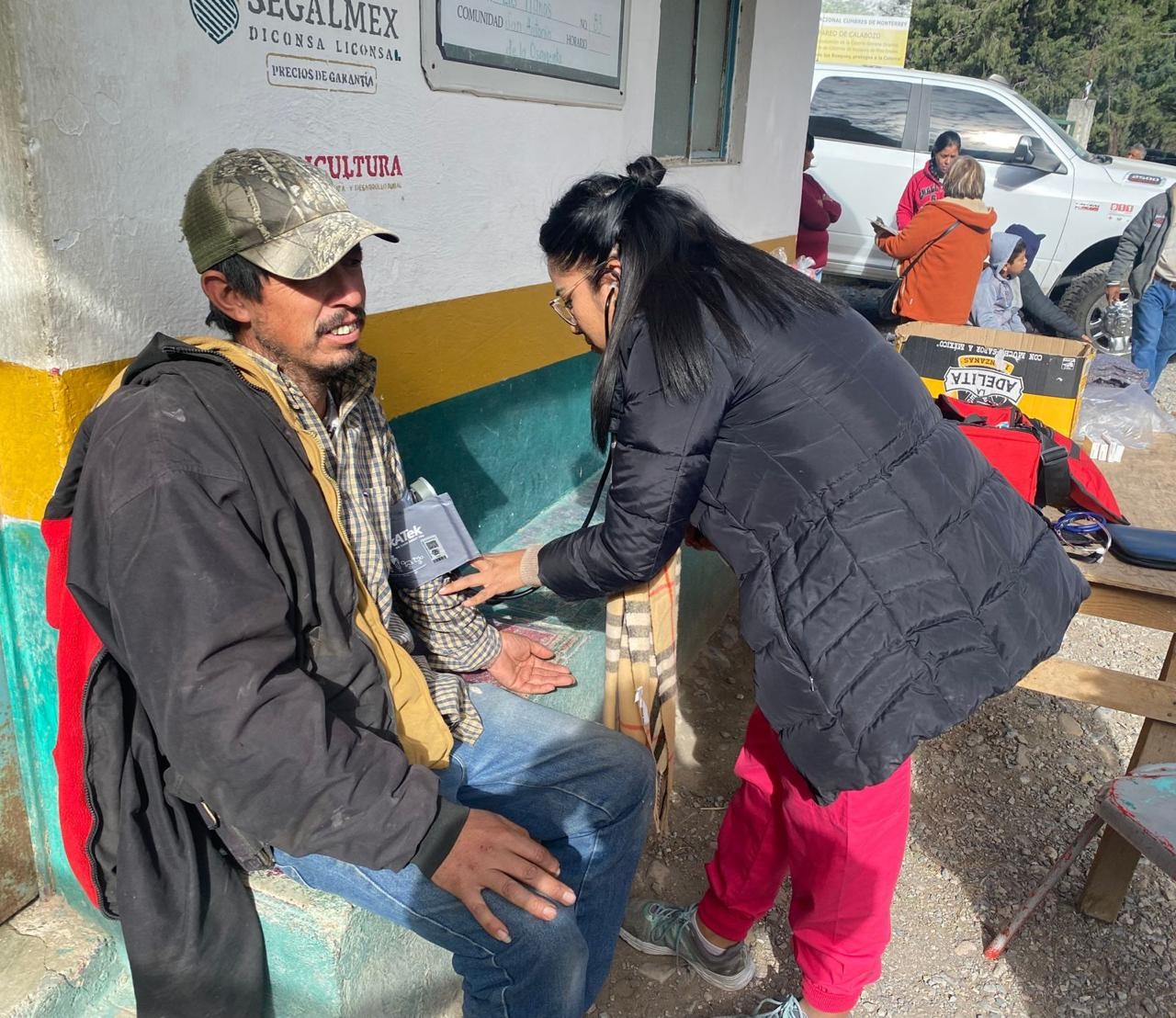 LLEVA SANTA CATARINA BRIGADA MÉDICA A LA SIERRA